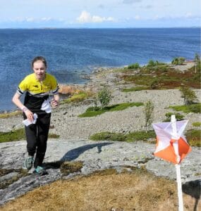 ULKOSAARISTON RASTIPÄIVÄT 2.-4.8.2026 2 Jurmo Iida nousee rastille madalllettu Ilo Urheilumatkat