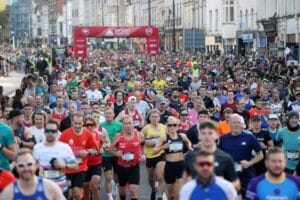 CARDIFF HALF MARATHON 2027 1 Cardiff alkumatkan massaa organizers Ilo Urheilumatkat